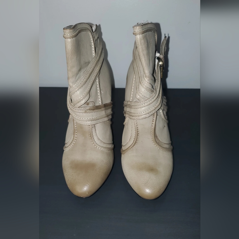 Gray stone burnish bootie